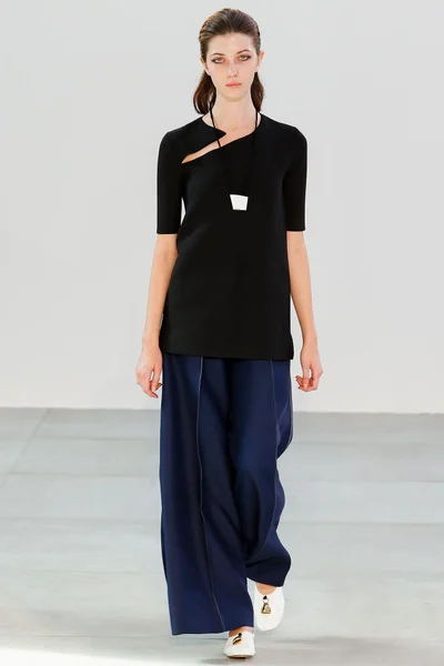 Look 37